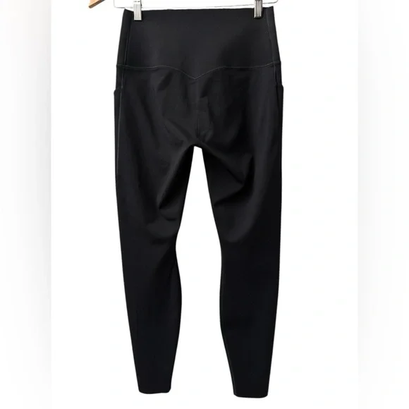 NWOT Nike Universal Dri-Fit 7/8 Leggings- Medium - Picture 10 of 10